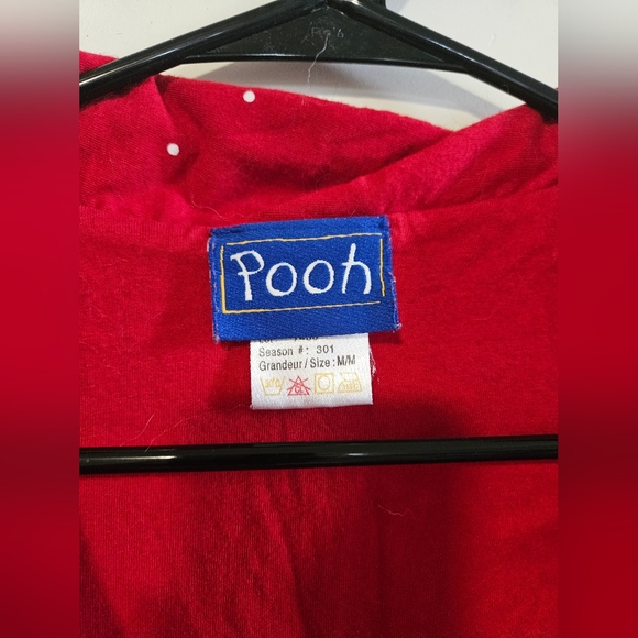 Winnie the Pooh Women's Pajama PJ Set Top & Pant RARE Medium red snow ball fight - Picture 10 of 16